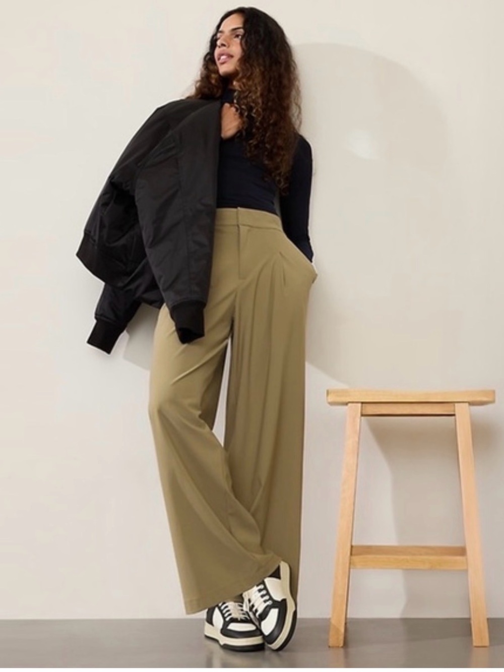 Athleta Pinnacle High Rise Wide Leg Trouser Pants Olive Size 4